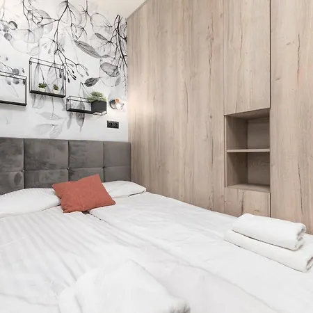 Pulawska 23/25 By Homeprime Warsaw Exterior photo